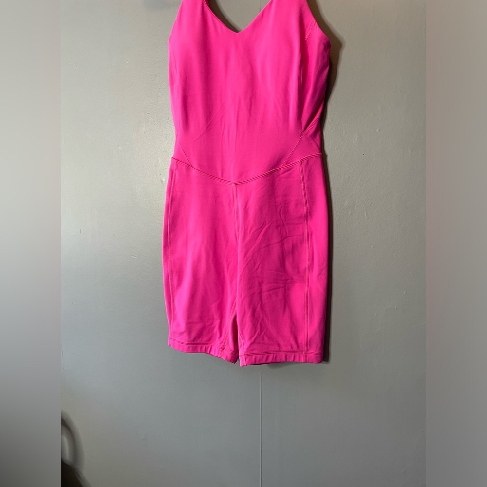 Lululemon Align Onesie 8"
Sonic Pink size 6 - Picture 7 of 15